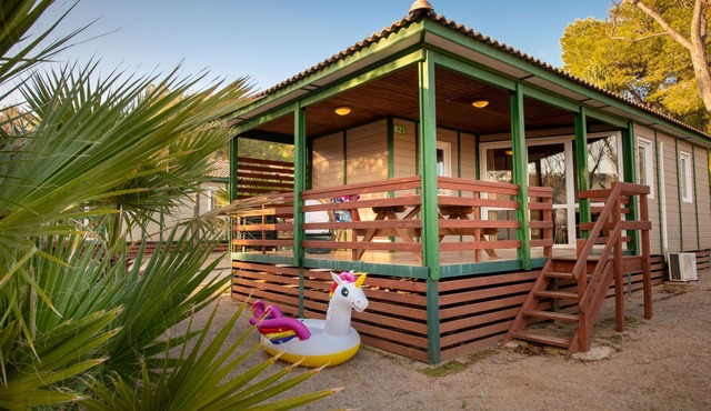 Amazing bungalow with parking
