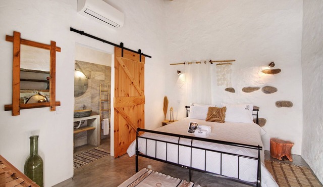 'Amêndoa Côca' Room with Mountain View, Wi-Fi, and Air Conditioning in Alta Mora