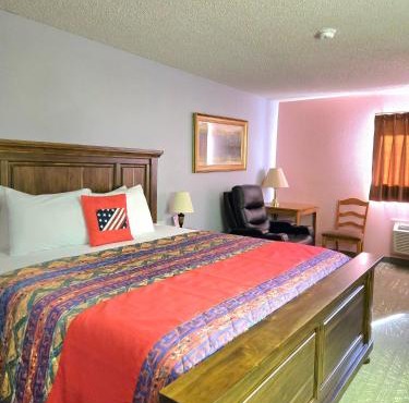 American Inn Ozark in Ozark