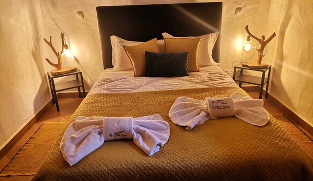 Apartment "Apartamento - Casa Alfarrobeira" with Mountain View, Shared Pool & Wi-Fi