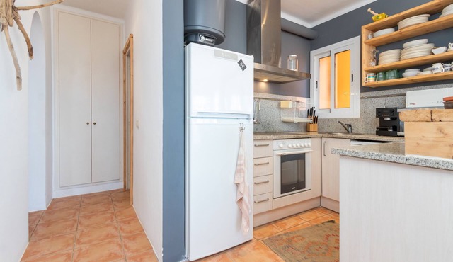 Apartment "Àtic Brisa Mar" with Sea View, Private Terrace & Wi-Fi