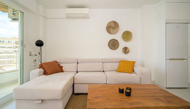 Apartment "Costabella Altea" with Mountain View, Pool, Wi-Fi, Garden & Terrace in Altea