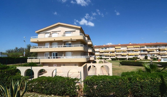 Apartment Els Griells near Beachfront