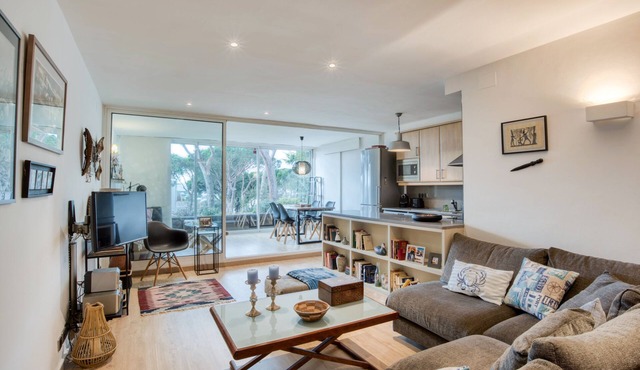 APARTMENT FOR 4 PEOPLE NEAR THE BEACH WITH SUMMER LIVINGROOM