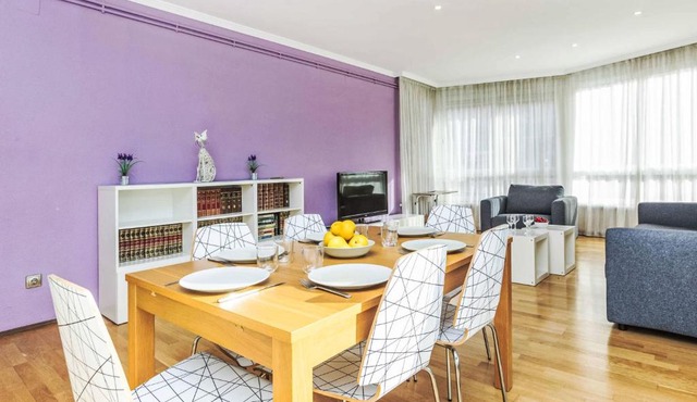 Apartment Sants-Les Corts Galileu by Interhome