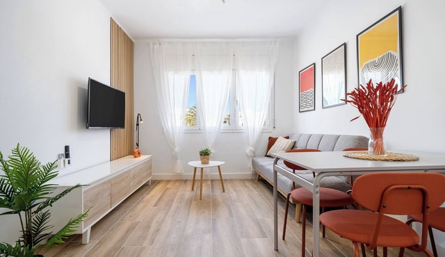 Apartment "The Sunset Calafell" near the beach with Wi-Fi