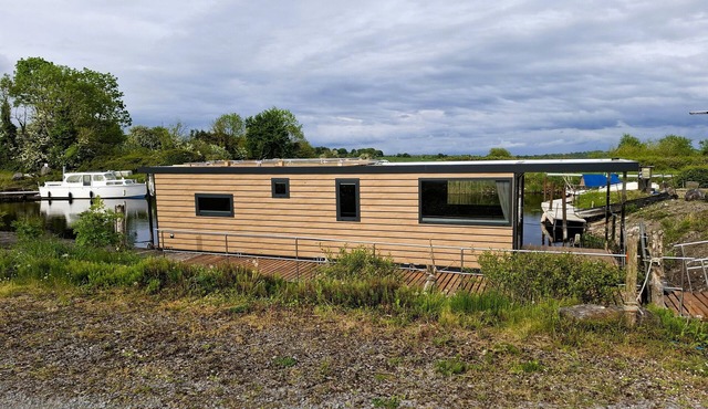 Aquastays offers a unique houseboat experience. Relax by the Water in WH