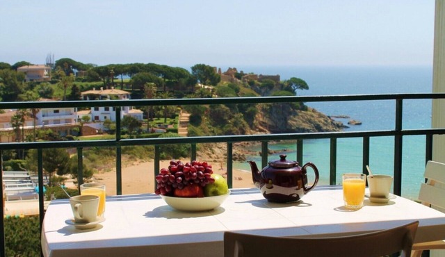B28º-VERY NICE AP. STUDY - 20 M FROM THE BEACH - SEA VIEW PARKING