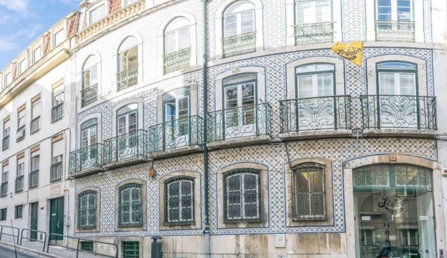Back to Lisbon Hostel