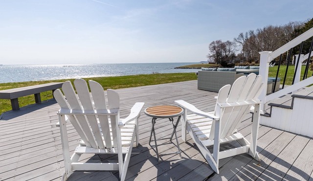 Bayfront Escape in Edgewater with Deck, Balcony, and Walk to Beach in Edgewater