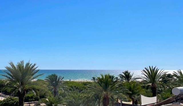 Beach Front Apartment with Sea Views