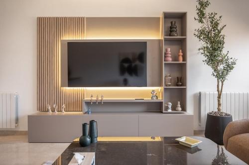 Beautiful 2 Bd Apartment in Aya Tower
