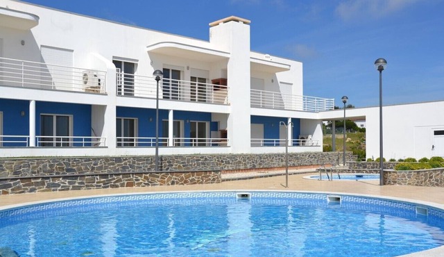 Beautiful apartment in the tourist area of Aljezur, overlooking to the Beach