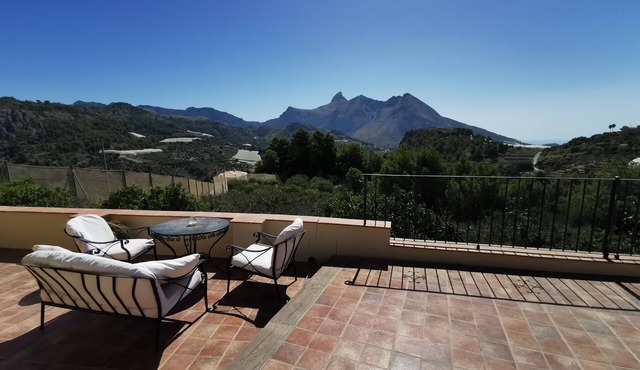 Beautiful stone built villa, with stunning views and private pool, WIFI and UKTV