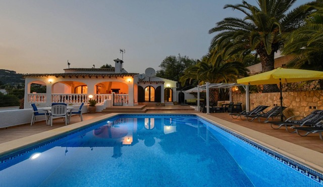 Beautiful villa near the sea and golf course