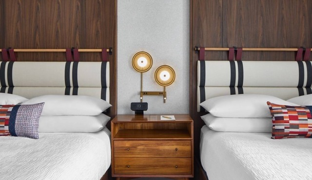 Boutique Escape in the Heart of Park City l Pools l 1 mi to Silver Star Ski Lift in Park City