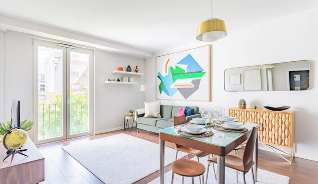 Campo de Ourique Deluxe Mid-Term Stays II