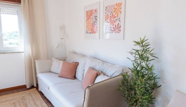 Casa Calma II - Sunny 2 bedroom apartment near Praia da Luz and Lagos