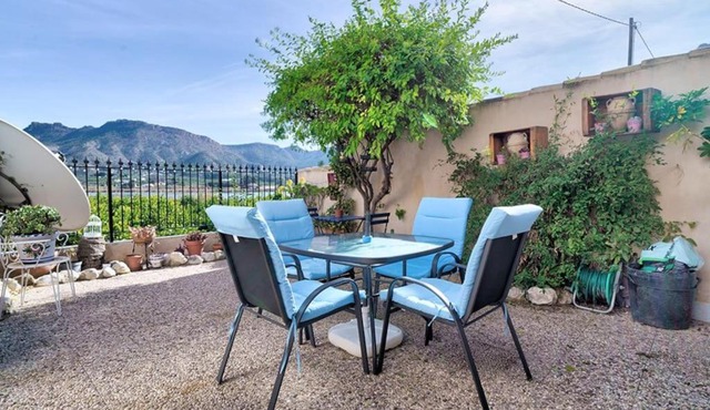 Casa rural con jacuzzi y chimenea en paraje único - La Casa del Pino in Blanca