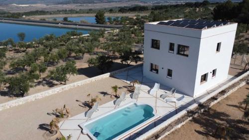 Casita del embalse con encanto in Biar