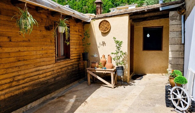 Cave 2000 - Rustic