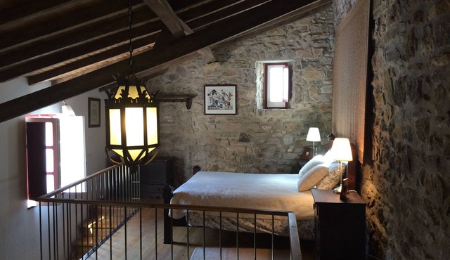 Charming house inside walls of Óbidos
