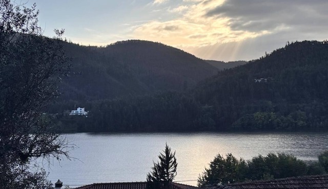 Charming new apartment with river view in Sertã