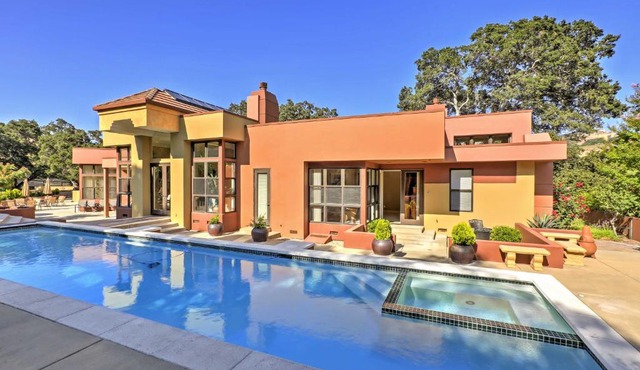 Chic California Escape w/Pool, Hot Tub & Patio! in Salinas