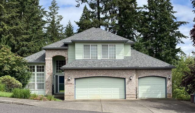 Clean and Cozy Apartment in Tigard Oregon