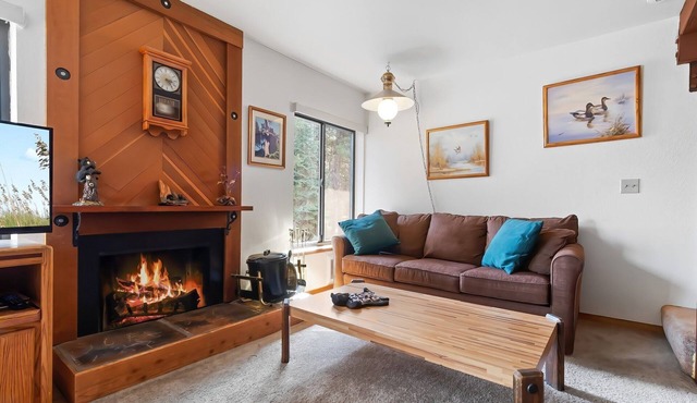 Comfortable Condo Great Location- Tamarack #12 by Bear Valley Vacation Rentals in Bear Valley
