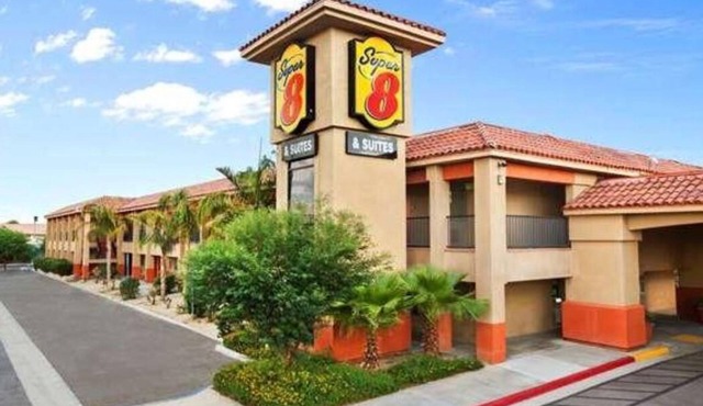 Comfortable Super 8 Hotel Suites with Pool and BBQ Area in Indio, Near Coachella in Indio
