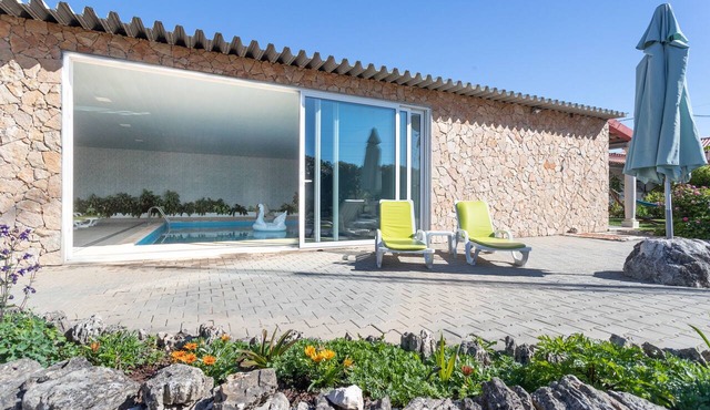 Country House with Heated Indoor Pool, Less Than 1 Hour from Lisbon