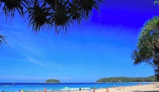 Cozy 1-bedroom bed & breakfast in Kata with AC. 8 minutes walk to the beach. in Tambon Karon