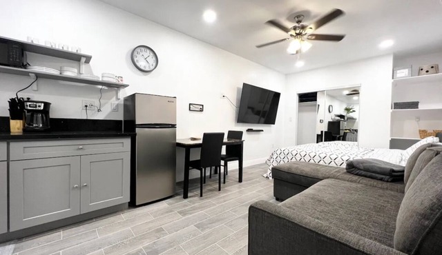 Cozy Private Studio in Quartz Hill