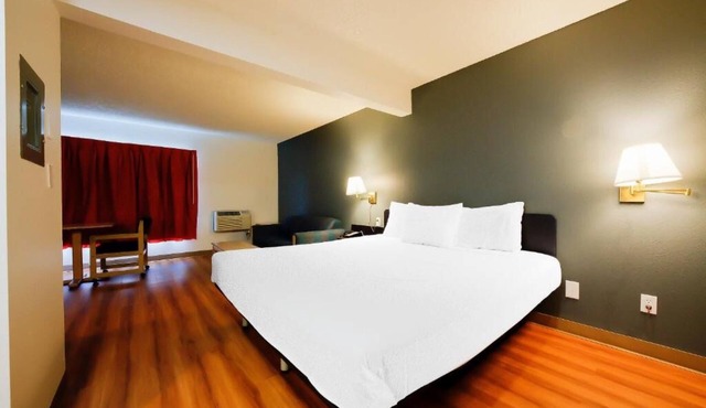 Cozy Room w/Coffee Maker & Parking Near Attractions — Comfort & Value in Hermiston