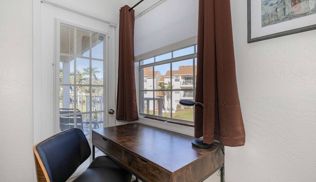 D&D · Pondview Modern Farmhouse Condo in Indialantic