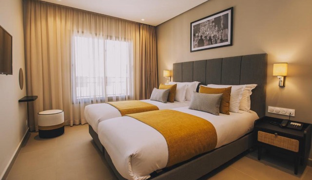Dally Apart Hotel