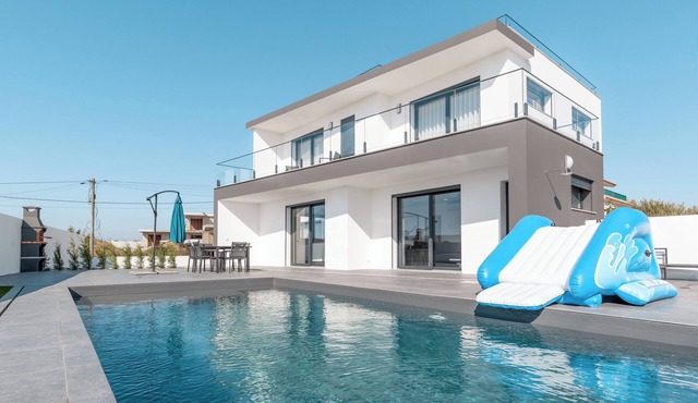 Dream Villa with ocean view in Lourinhã