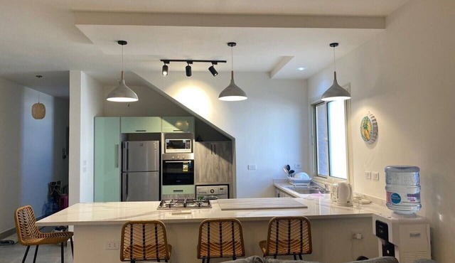 Senior 3BR Chalet with Roof hacienda bay