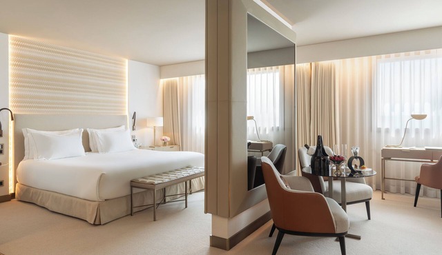 EPIC SANA Marques Hotel