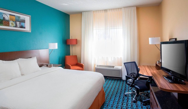 Fairfield Inn & Suites Peru in Peru