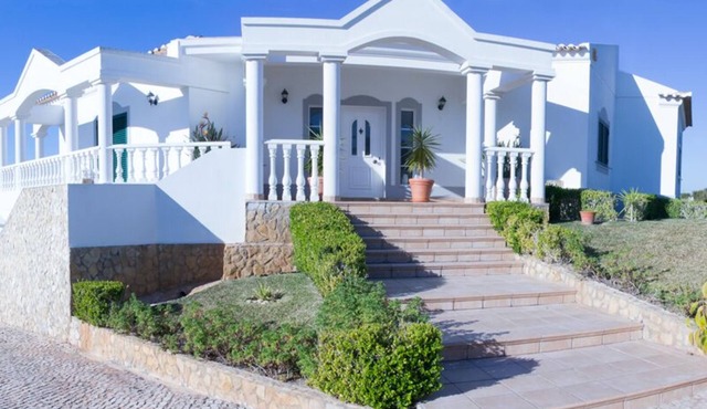 Family Friendly Villa with private pool, air conditioning, Wi-Fi, 11942/AL in Castro Marim