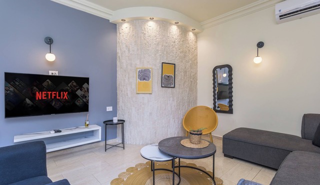 Fuga Di Batroun Cozy 2-BR with 24-7 Power and ACn