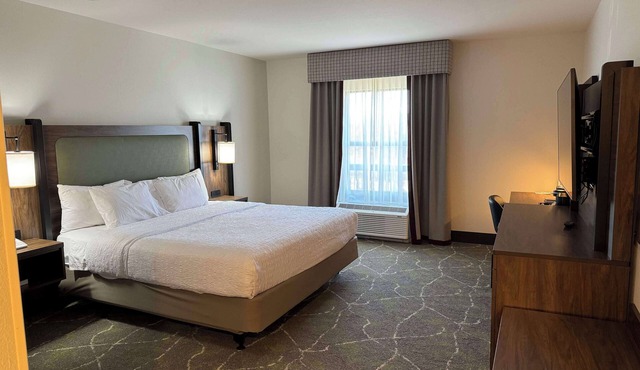 Hampton Inn and Suites Dobson in Dobson