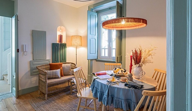 Harbor Line Retreat in Porto Brandão