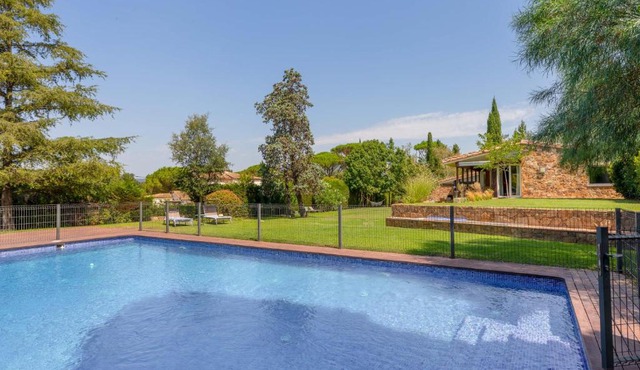 Hauzify I Villa Lulle