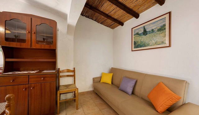 Holiday Home 'Buganvília' with Shared Pool and Wi-Fi in Luz