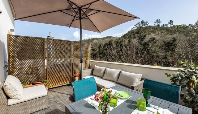 Holiday Home 'Casa Alva - Estúdio Laranja' with Wi-Fi and Air Conditioning