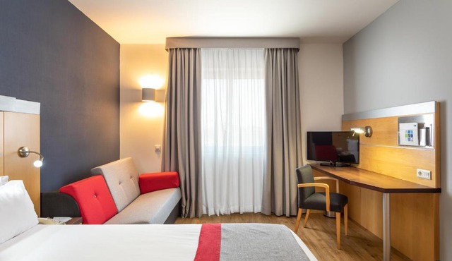 Holiday Inn Express Lisbon-Oeiras by IHG