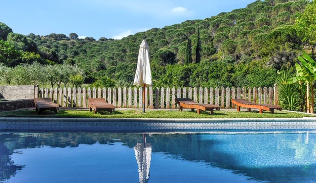 Homerez - House in Porto de Mós with mountain view